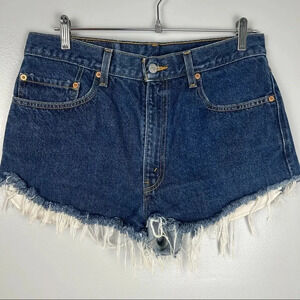 Levi’s 505 Vintage High Waist Frayed Denim Shorts Size 33